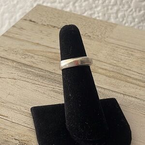 TIFFANY & CO Vintage Silver Dome Ring.